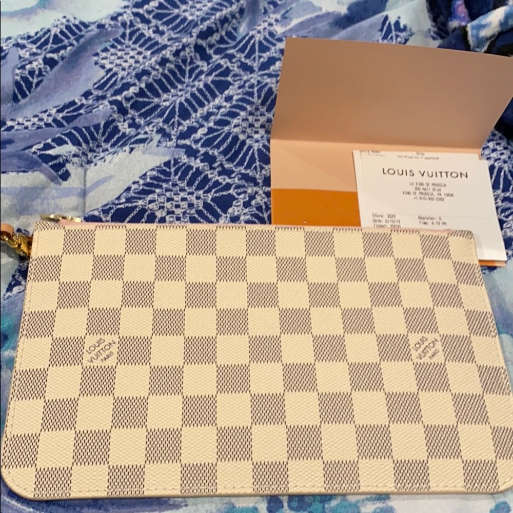 Authentic Louis Vuitton Wallet/Wristlet